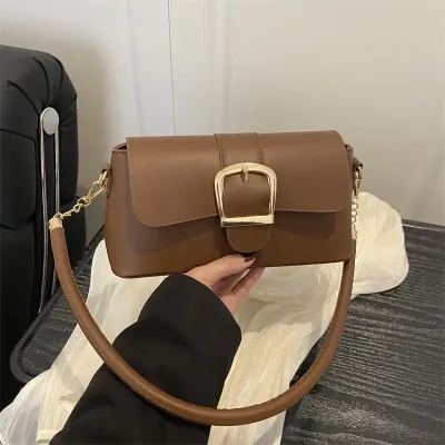 WESTERN-STYLE CROSSBODY HANDBAG